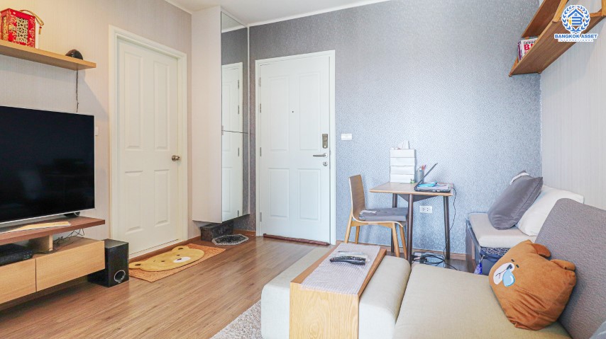 คอนโดมิเนียมมือสองย่านนนทบุรี โครงการยูดีไลท์ รัตนาธิเบศร์ เนื้อที่กว้างถึงเกือบ 31 ตร.ม. ฟังก์ชัน 1 ห้องนอน 1 ห้องน้ำ  ที่จอดรถ แถมฟรี! 1 เครื่องปรับอากาศ บนทำเลดีที่สุด ใกล้เซ็นทรัล รัตนาธิเบศร์, รถไฟฟ้าสายสีม่วง "สถานีศูนย์ราชการนนทบุรี" และทางด่วน "งามวงศ์วาน"...